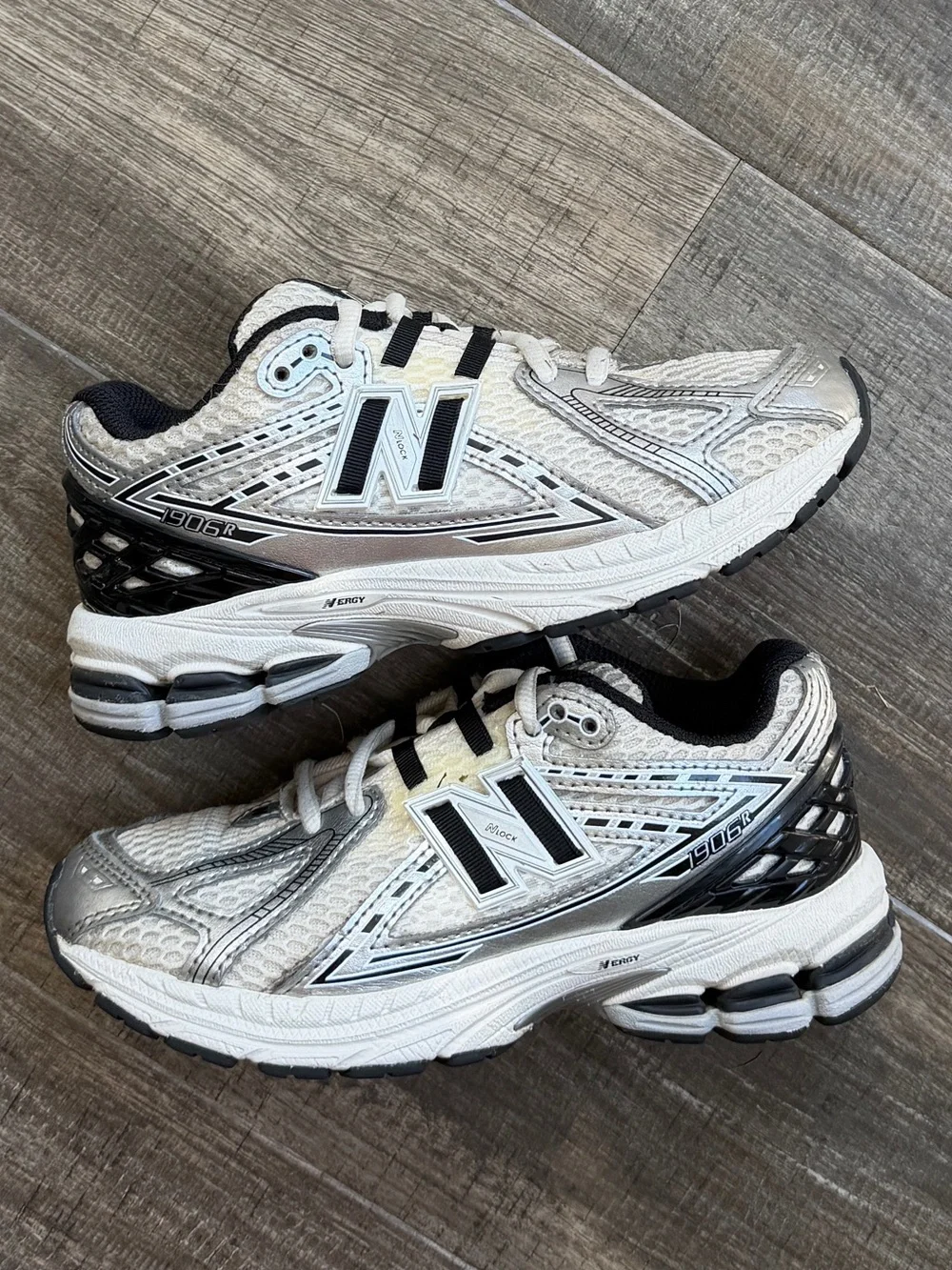 New Balance Kids' Grade School 1906 Shoes 1y black grey